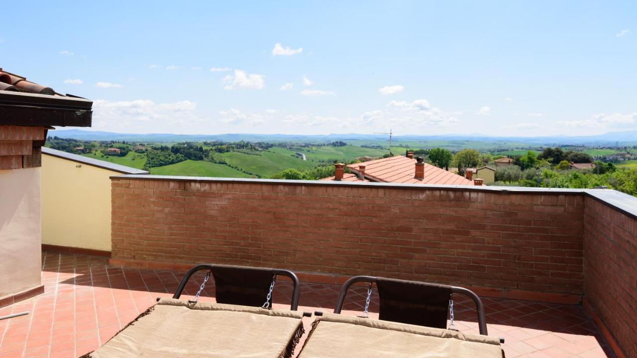 Апартаменты Luglie 360° Panoramic Terrace Сиена Экстерьер фото